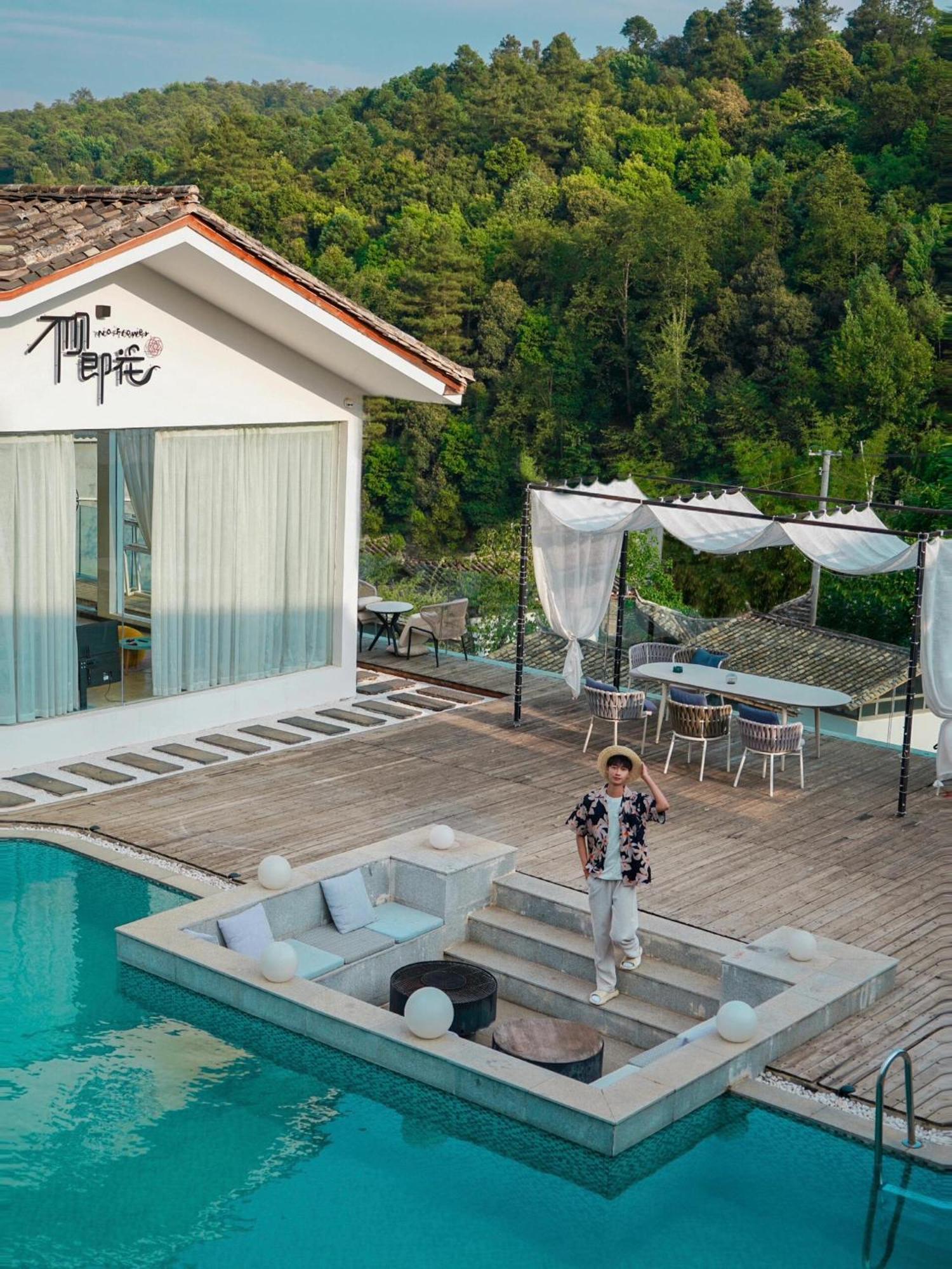 No Flowers Boutique Hostel Côn Minh Ngoại thất bức ảnh
